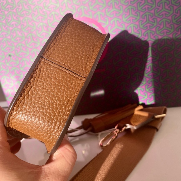 🍀🎀NEW🎀Tory Burch Thea CellPhone crossbody bag/shoulder bag/leather - Picture 7 of 12
